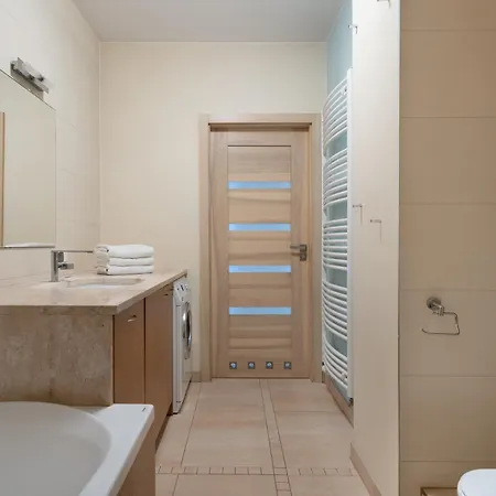 Ina Rent Aviator Appartement *